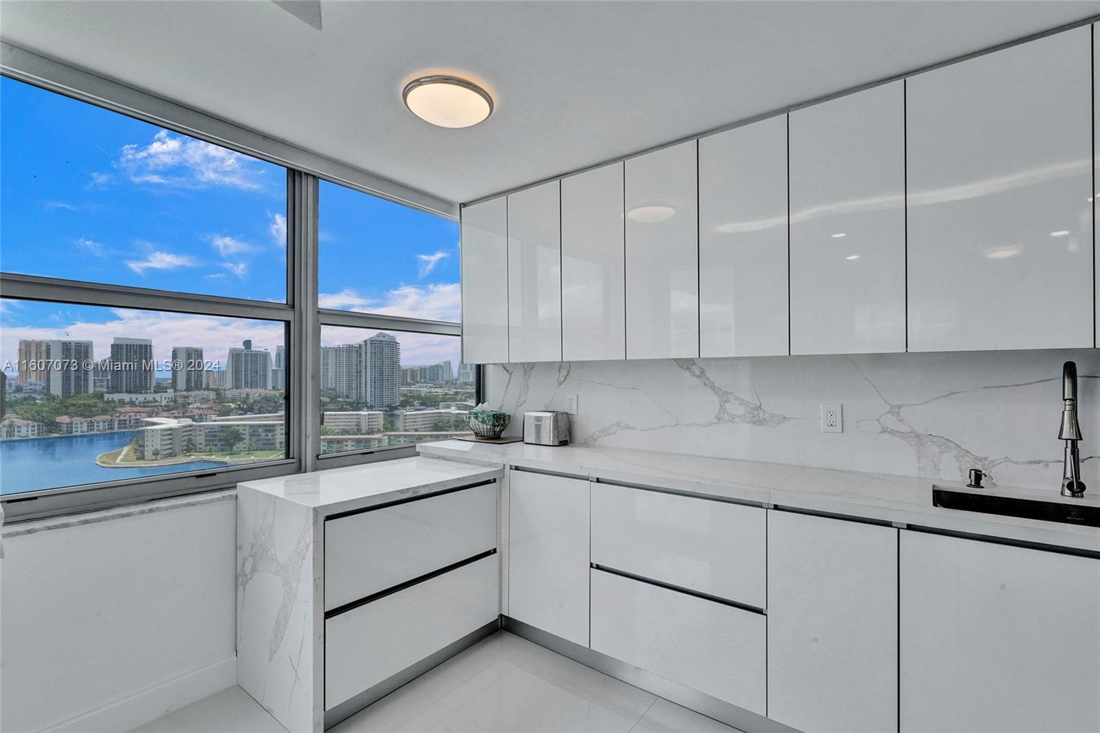 Building Photo - 18041 Biscayne Blvd