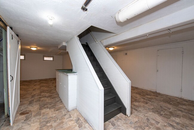 Building Photo - WESTWOOD - Freshly updated 4 bed 2.5 bath home