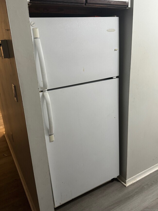 Building Photo - 148 Burgundy Hill Ln