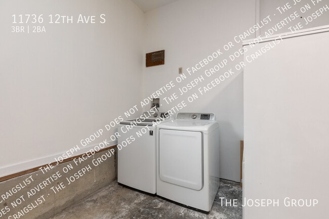 Building Photo - 11736 12th Ave S