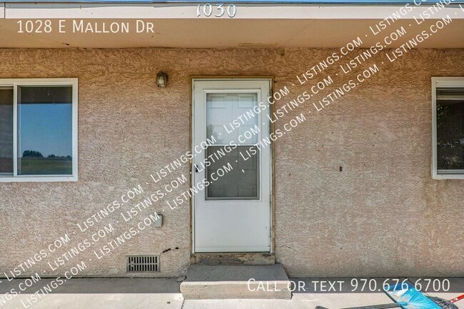 Building Photo - 1028 E Mallon Dr