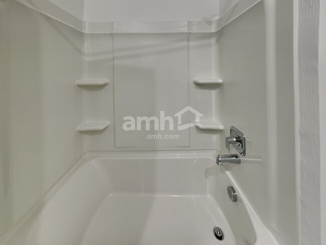 Building Photo - 17170 W Golden Ln