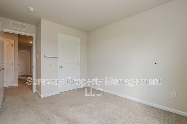 Building Photo - 66 Arlotta St