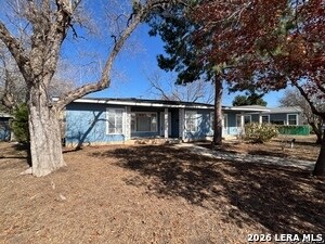 Building Photo - 2331 W Magnolia Ave