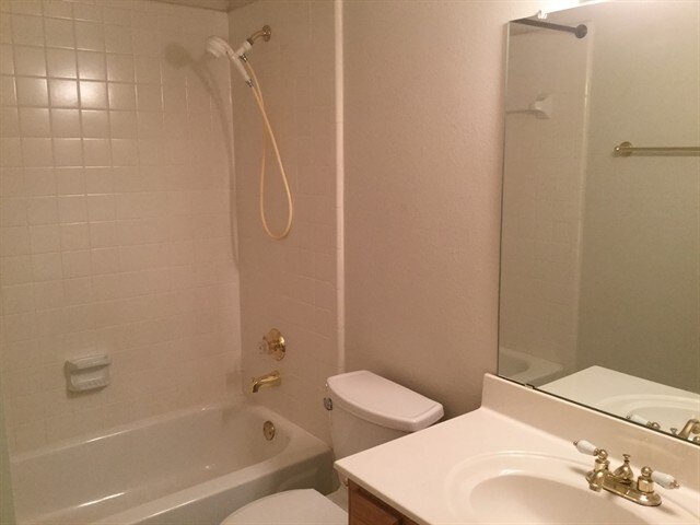 Building Photo - 901 Worden Dr