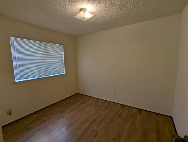 Building Photo - 1112 Dennis Dr