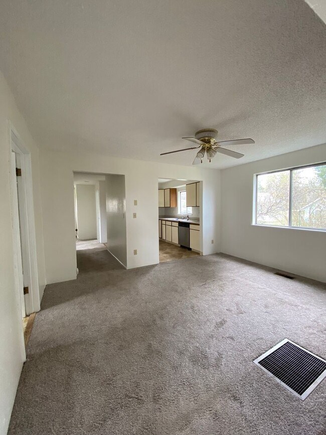 Building Photo - 1712 Walnut St