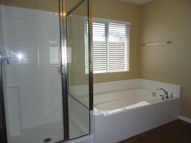 Building Photo - GORGEOUS TWO STORY HOME IN GRANITE HILLS 4 BR, 2.5 BA, 2 CAR GAR