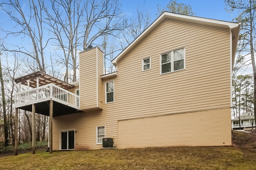 Building Photo - 3845 Howard Dr NW