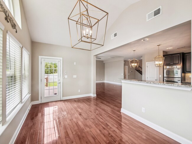 Building Photo - 425 Brushfield Park Dr