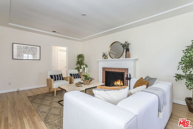 Building Photo - 5967 Carpenter Ave