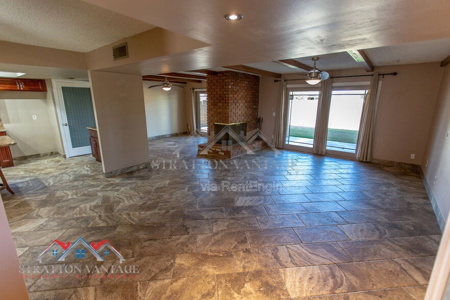 Building Photo - 4711 S Grandview Ave