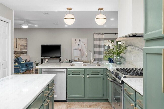 Building Photo - 36 White Bark Pl