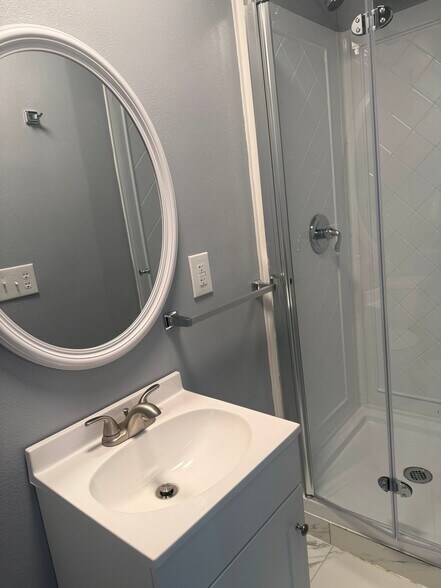 Building Photo - 4869 Bluestem Dr