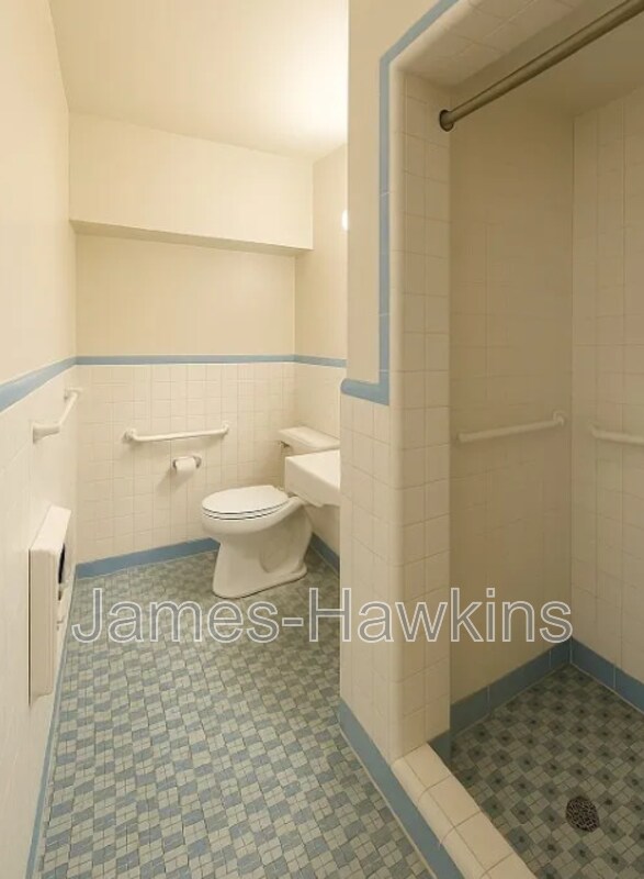 Building Photo - 3013 Ashley Ave