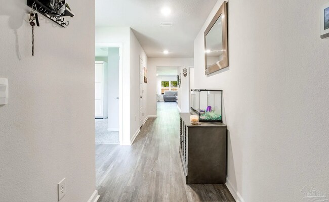 Building Photo - 9768 MilleeLoop