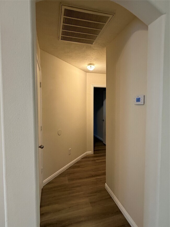 Building Photo - 4734 Lonestone Cir