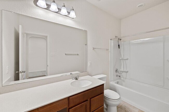 Building Photo - 1221 Backcountry Dr