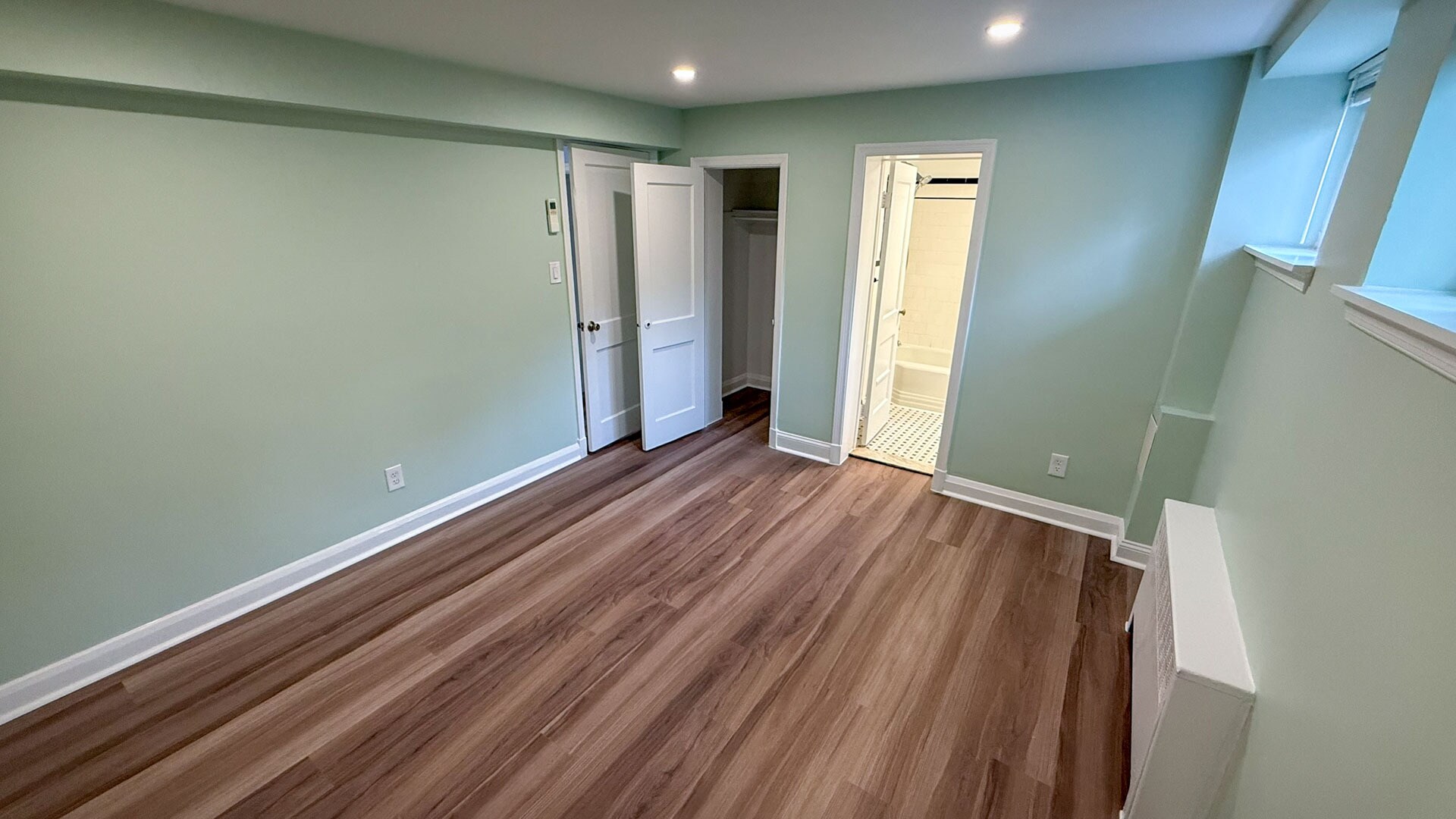 Bedroom - 2207 Sulgrave Ave