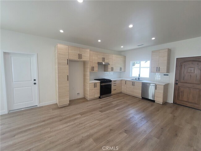 Building Photo - 16840 Los Alimos St