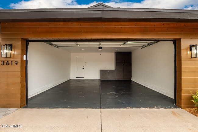 Building Photo - 3619 N 87th St