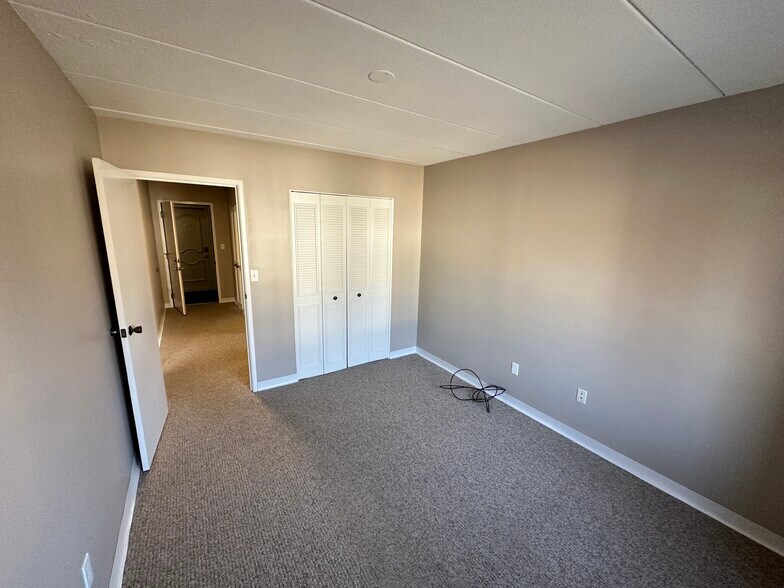 Building Photo - 43-51-51 Albion St