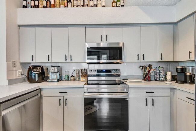 Building Photo - 5304 72nd St E