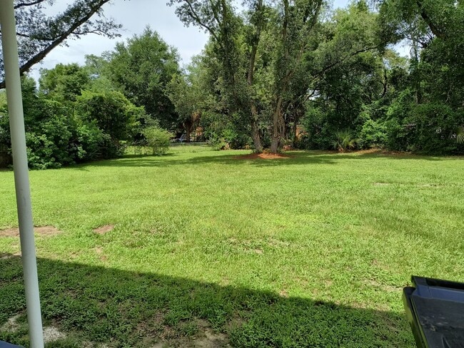 Building Photo - GORGEOUS REMODELED 3 BEDROOM 2 BATH