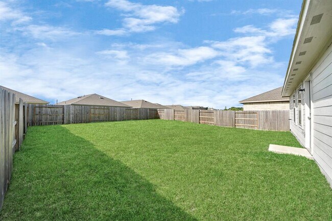 Building Photo - 21641 Balzola Ln