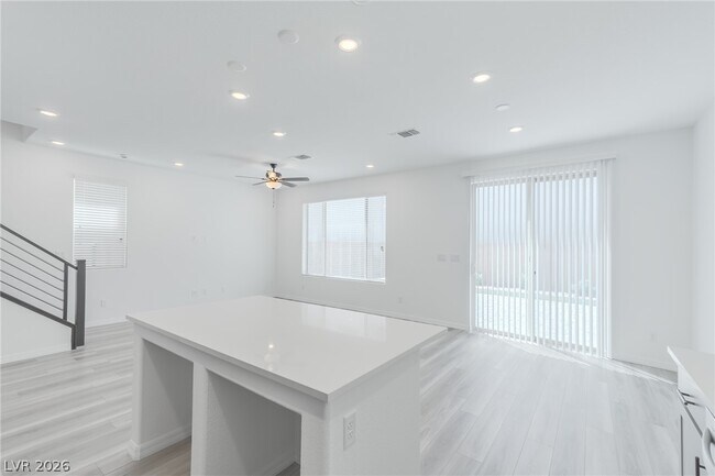 Building Photo - 6017 Fennerwick Ave