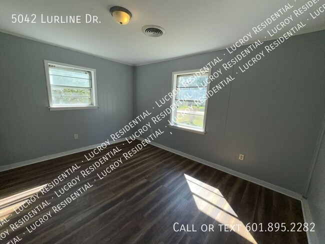 Building Photo - 5042 Lurline Dr