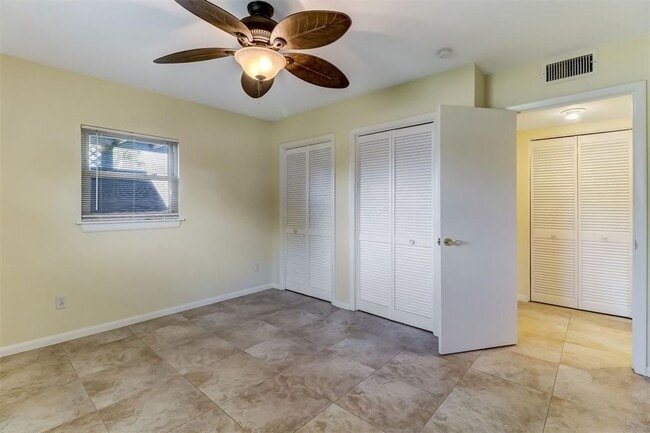 Building Photo - Adorable Amelia Island Beach Cottage – 2BR...