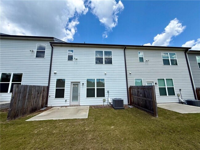 Building Photo - 3811 Brookburn Pk