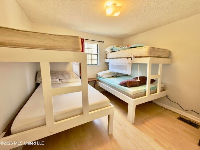 Building Photo - 10 Co Rd 362