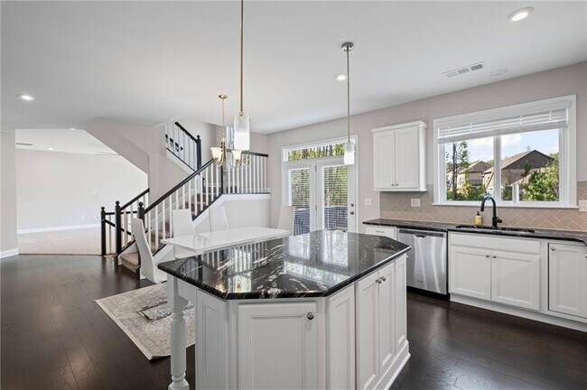 Building Photo - 5153 Elkins Ln