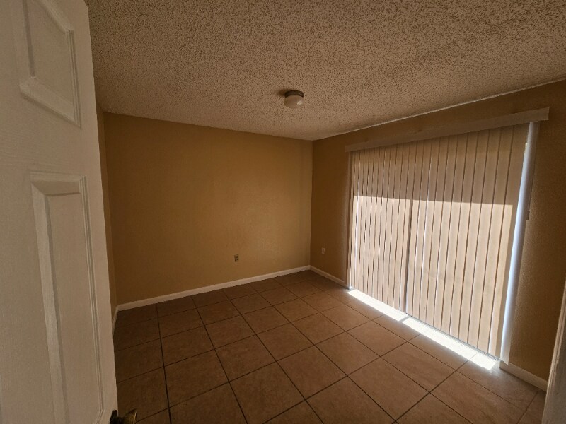 Building Photo - 4512 Ballentine Ct