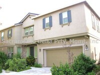 Building Photo - Great 3 bedroom 3 bath home