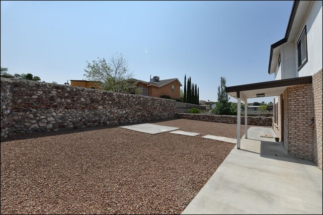 Building Photo - Coming Soon!