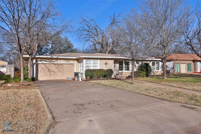 Building Photo - 4042 Benbrook St