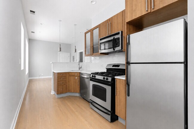 Building Photo - 948 N Washtenaw Ave