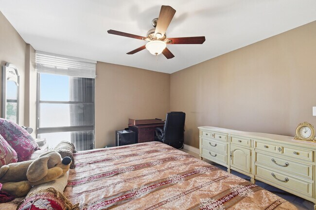 Building Photo - 367 S Federal Hwy