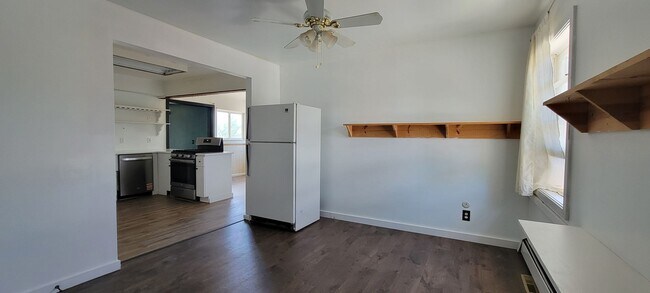 Building Photo - 655 3rd St