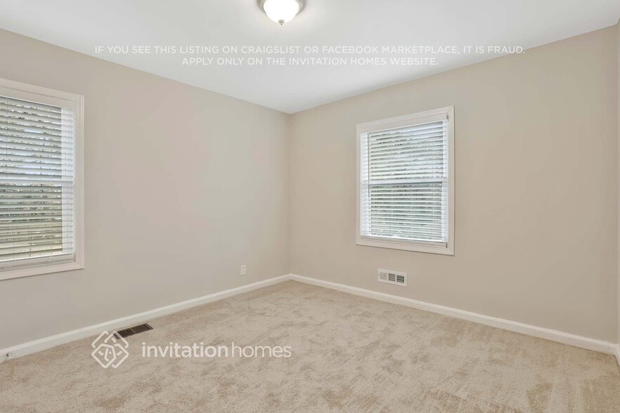 Building Photo - 2038 Rebecca Ln