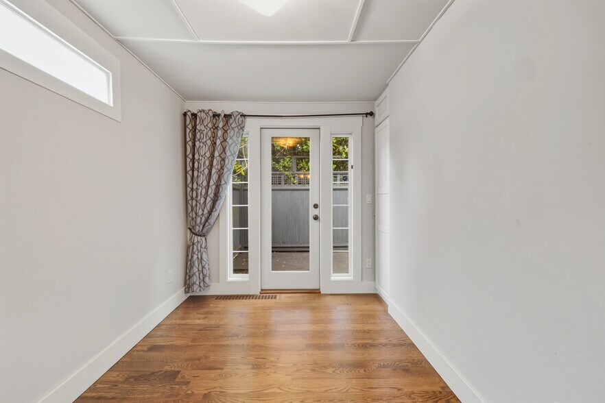 Building Photo - 12346 Sand Point Way NE