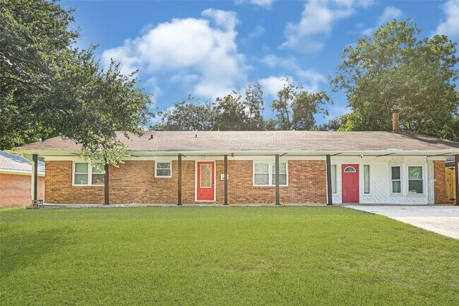 Building Photo - 1806 Clayton Dr