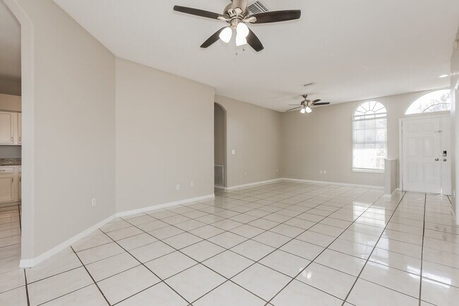 Building Photo - 1223 Alpine Lake Dr