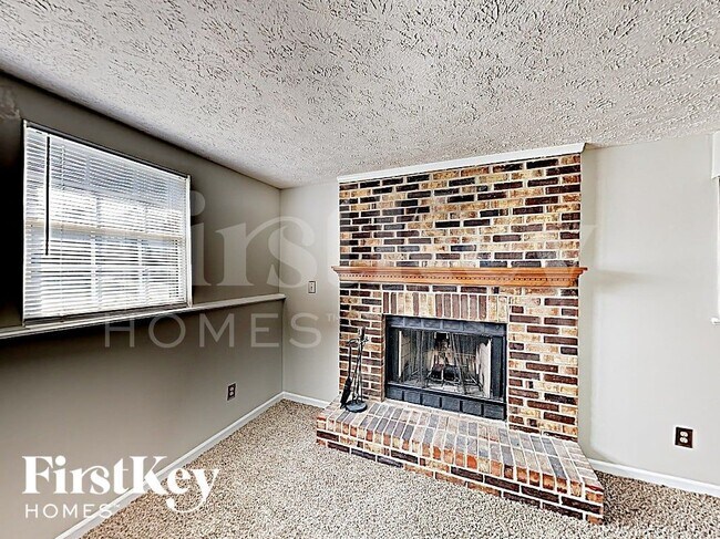Building Photo - 9459 Hadway Dr
