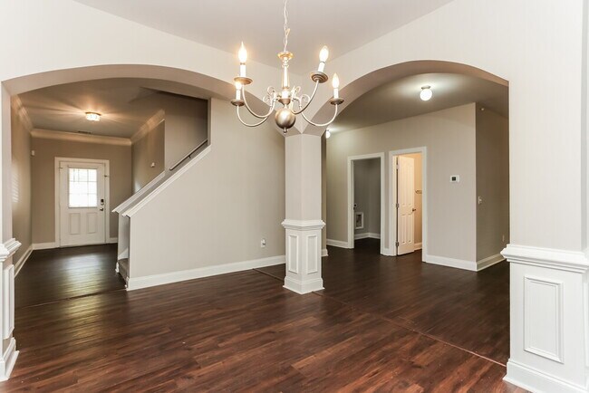 Building Photo - 5941 Apple Grove Rd NE