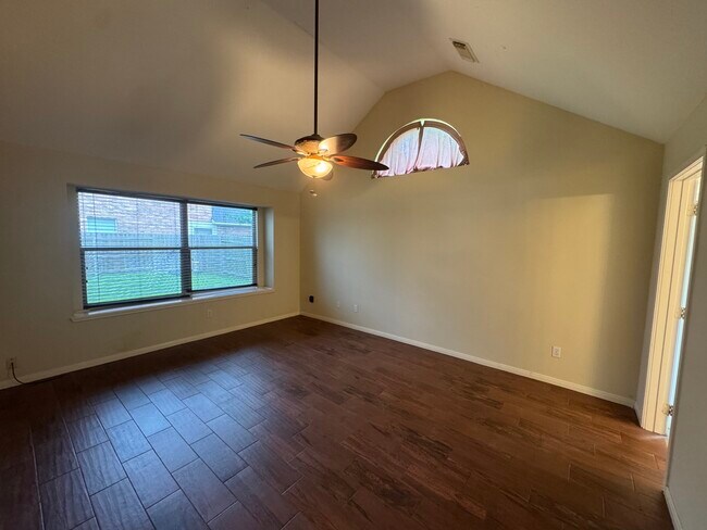 Building Photo - 2601 Easton Springs Ct