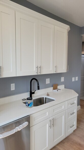 Building Photo - 341 Cambridge St